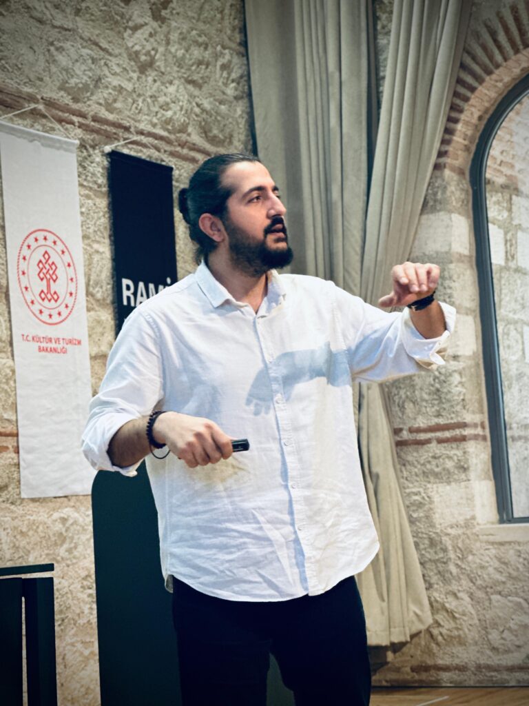 Rami Kütüphanesi – Narsist Kişilerle İletişim
